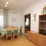 公寓 By The Sea Barbat, Rab - 5005