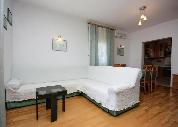 Appartement By The Sea Barbat, Rab - 5005