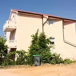 דירה By The Sea Barbat, Rab - 5005 Barbat na Rabu