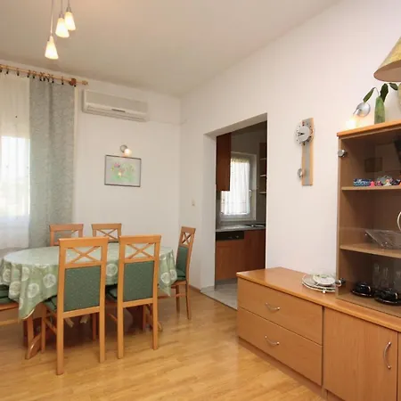 Appartamento By The Sea Barbat, Rab - 5005